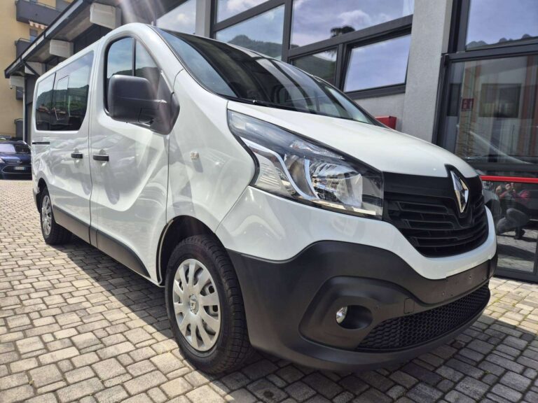 Renault Trafic EXPRESSION DCI 120CV – 9 POSTI -GANCIO TRAINO