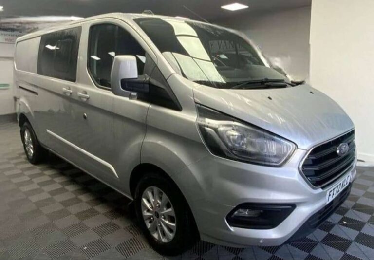 Ford Transit Custom 2.0 TD 130CV LIMITED 300 PC -6 POSTI – CAMBIO AUTOMATICO – GANCIO TRAINO