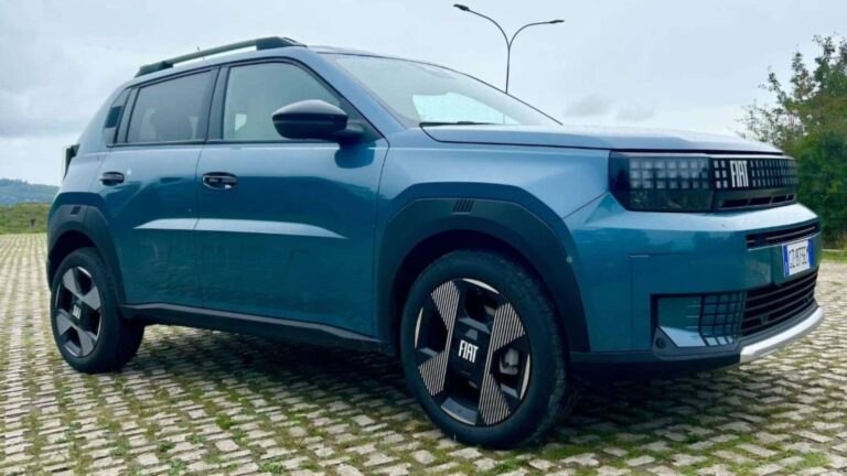 Fiat Grande Panda 1.2 hybrid La Prima 110cv