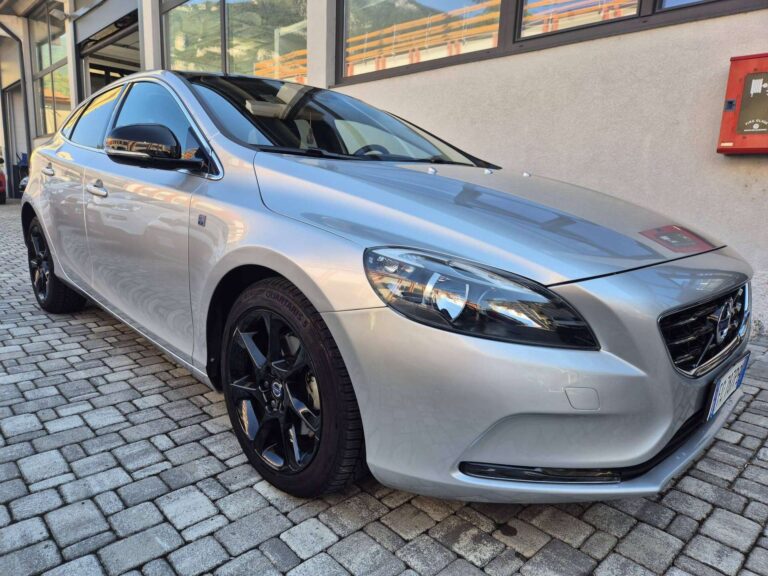 Volvo V40 2.0 t2