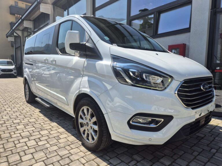 Ford Tourneo Custom 2.0 tdci 310 L2 TITANIUM 8 POSTI – CAMBIO AUTOMATICO